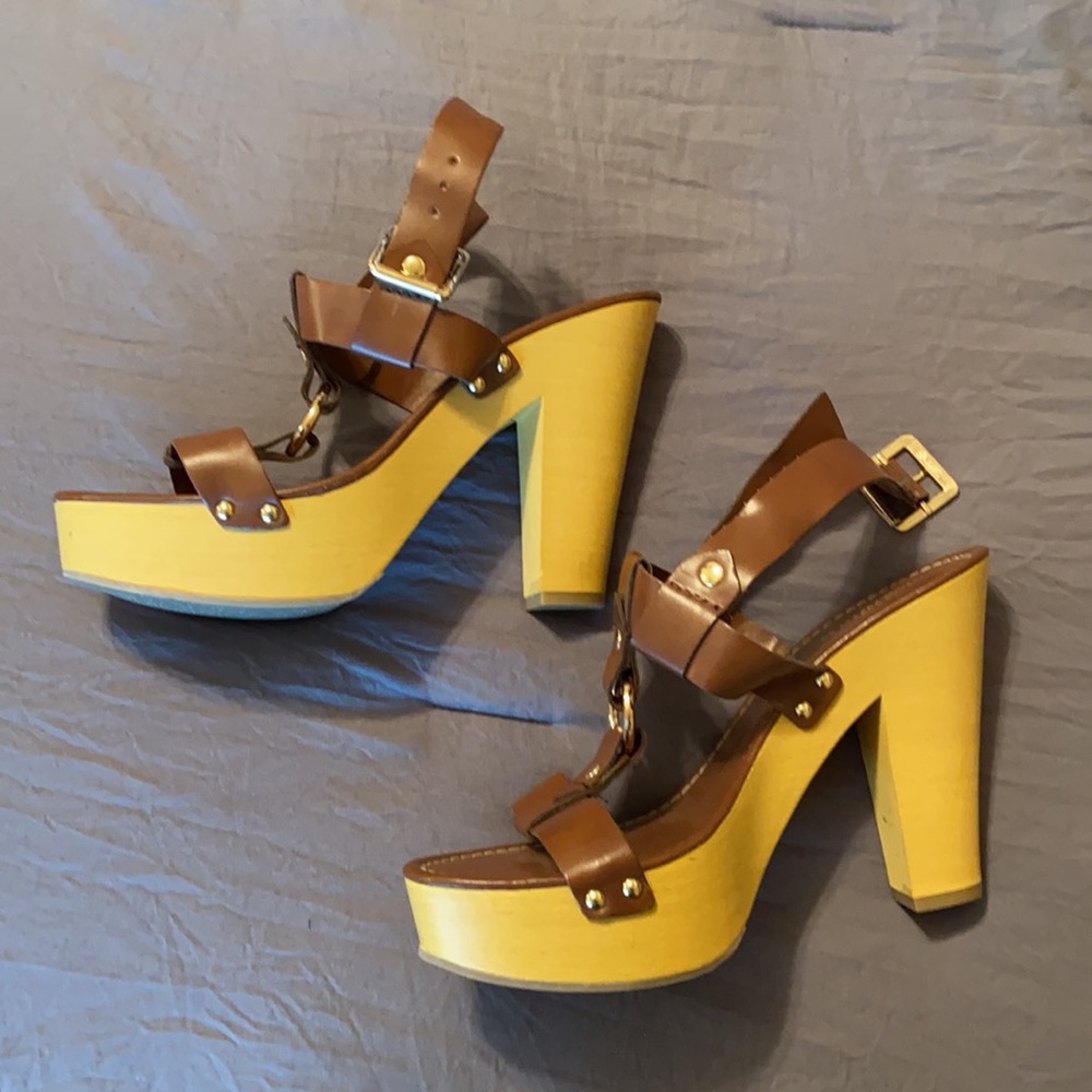 Mossimo Supply Co Brown Heel